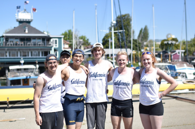 Cal Lightweight Rowing Team (Foto: Hermann Hovde, 2022).   